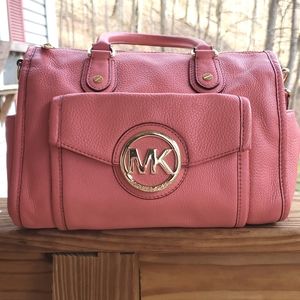 Coral Pink Michael Kors hand/shoulder bag. Perfect for Easter and spring.